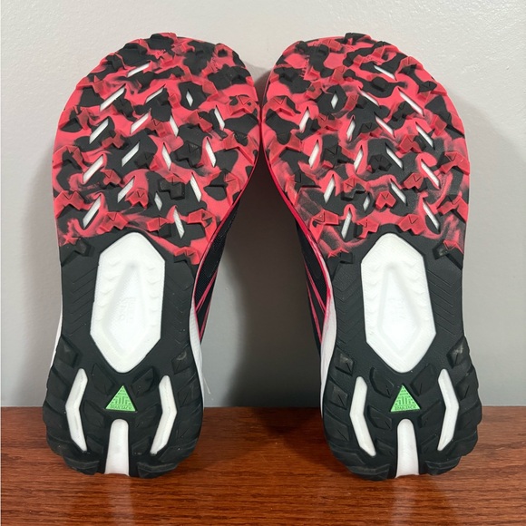 Brooks Catamount 3 Skyvault Women’s Trail Running Shoes - Picture 6 of 7